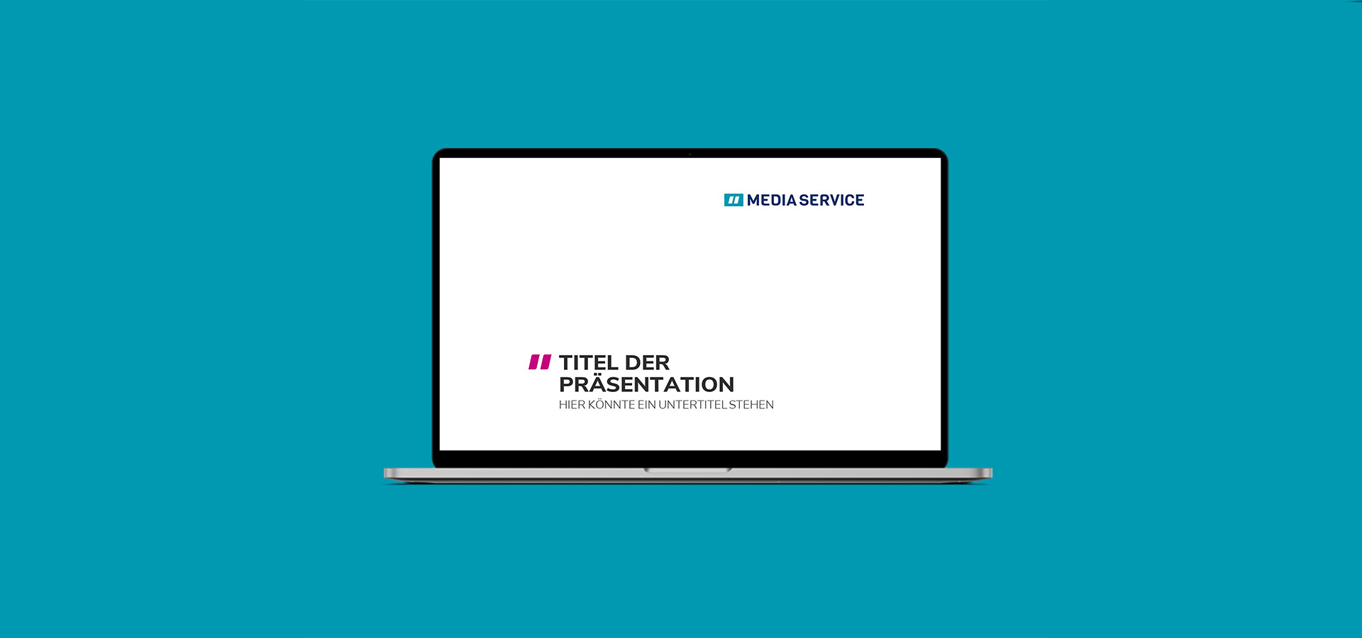 Ansicht der PowerPoint-Präsentation der Media Service Agentur auf einem Netbook vor türkisem Hintergrund