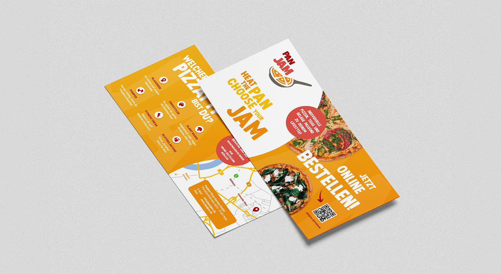 Ansicht Vorder- und Rückseite des Eröffnungsflyers von PanJam auf jellem Hintergrund