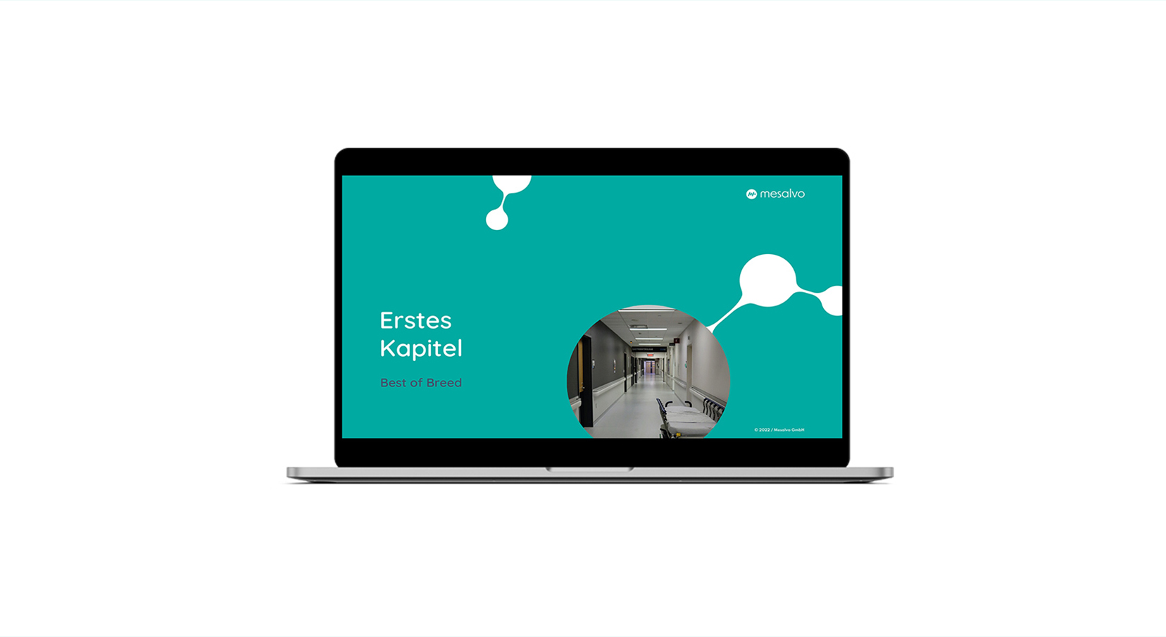 Ansicht einer PowerPoint-Folie von Mesalvo auf einem Netbook auf weißem Hintergrund